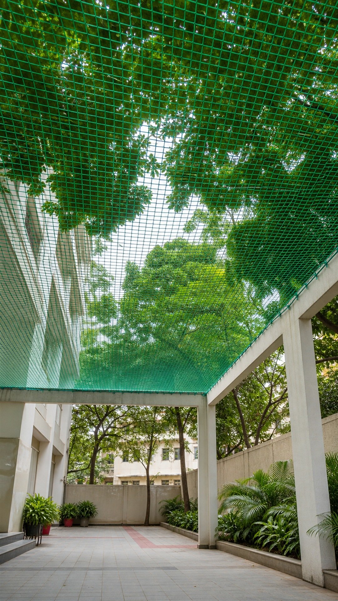 Safety net installation planning at a residential property